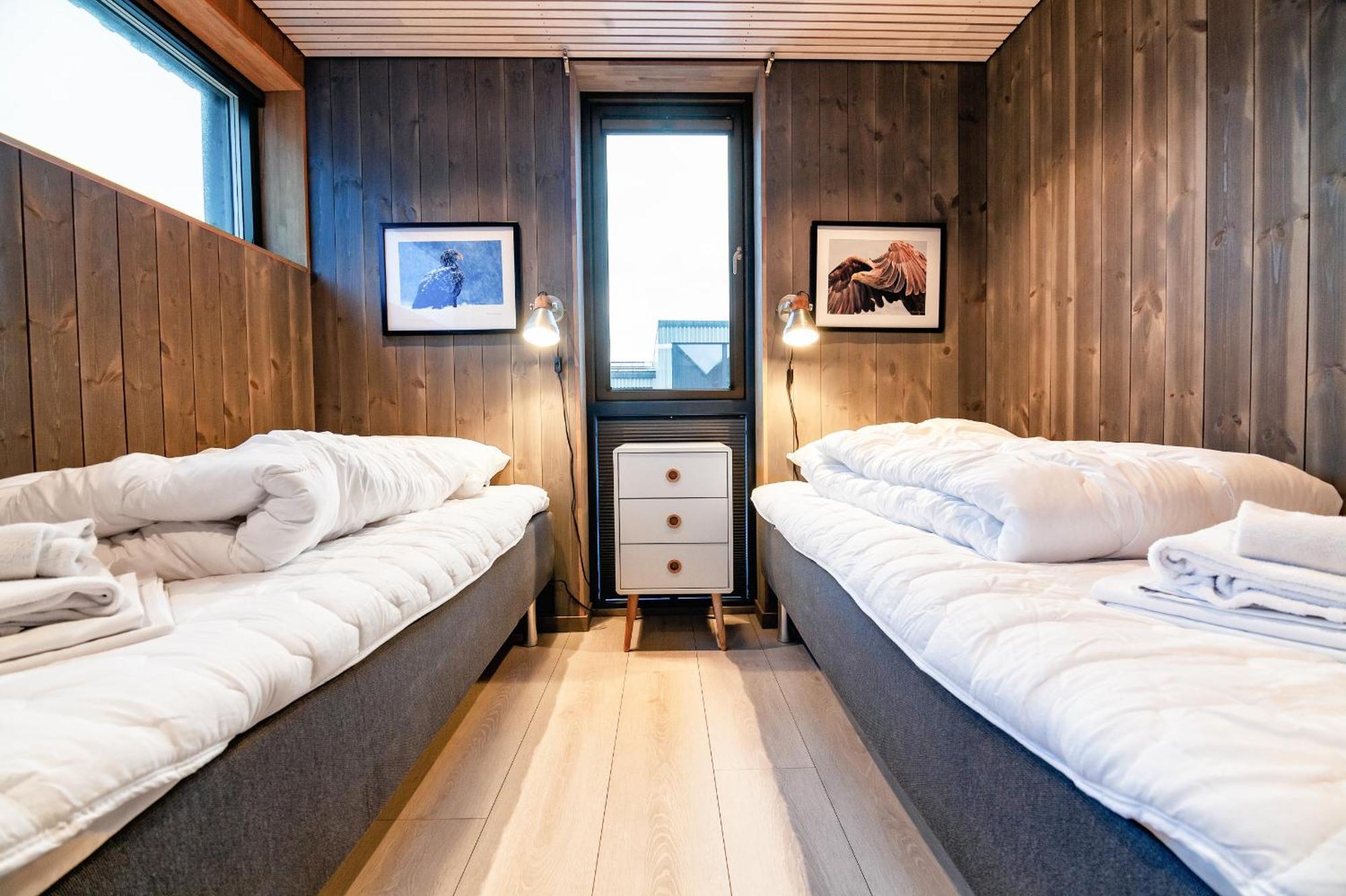 Apartment Rorbuleilighet Lysoysundet 1g Henningsvaer